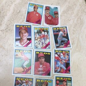 Cincinnati Reds Topps Baseball Trading Card